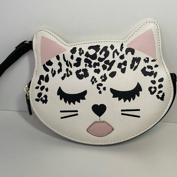 👛2 for $15 Luv Betsey by Betsey Johnson Sleepy Cat Face Wristlet/Wallet - Picture 1 of 4